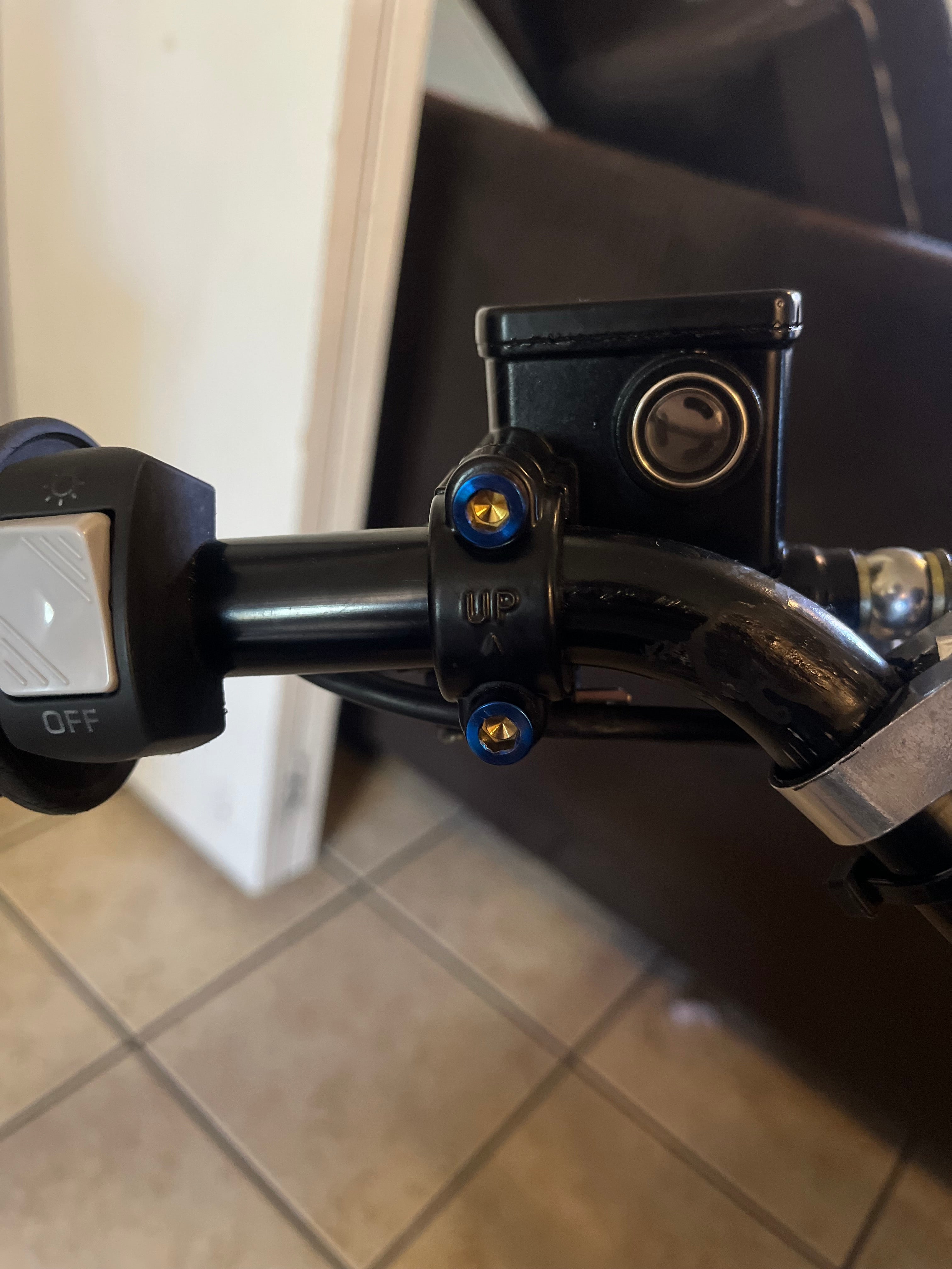 Tuttio brake mount titanium