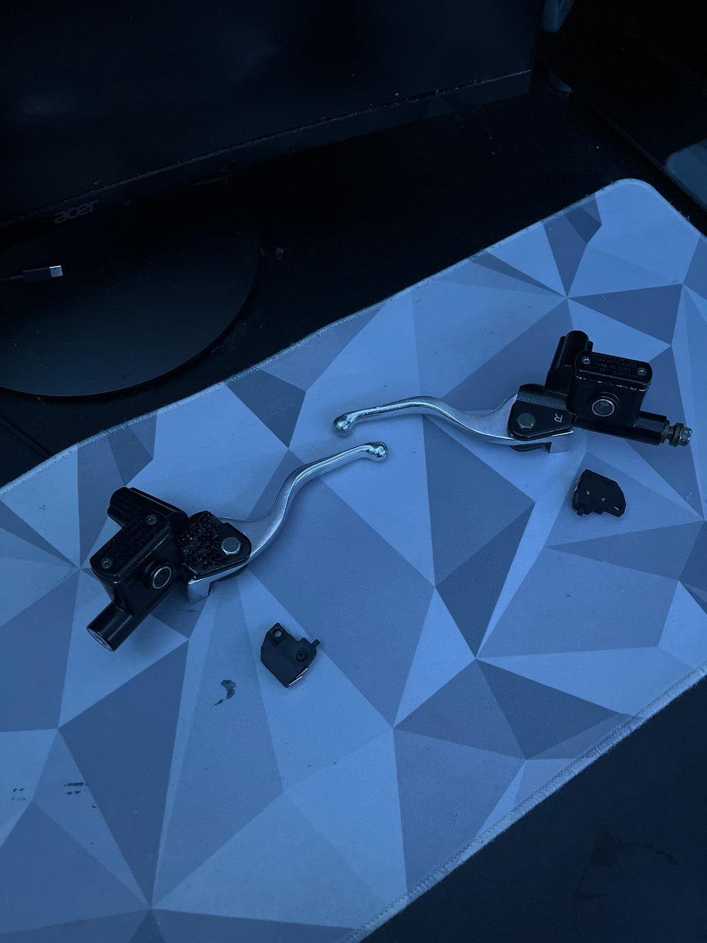Tuttio/Yozma ultra bee style brake sensor clicker